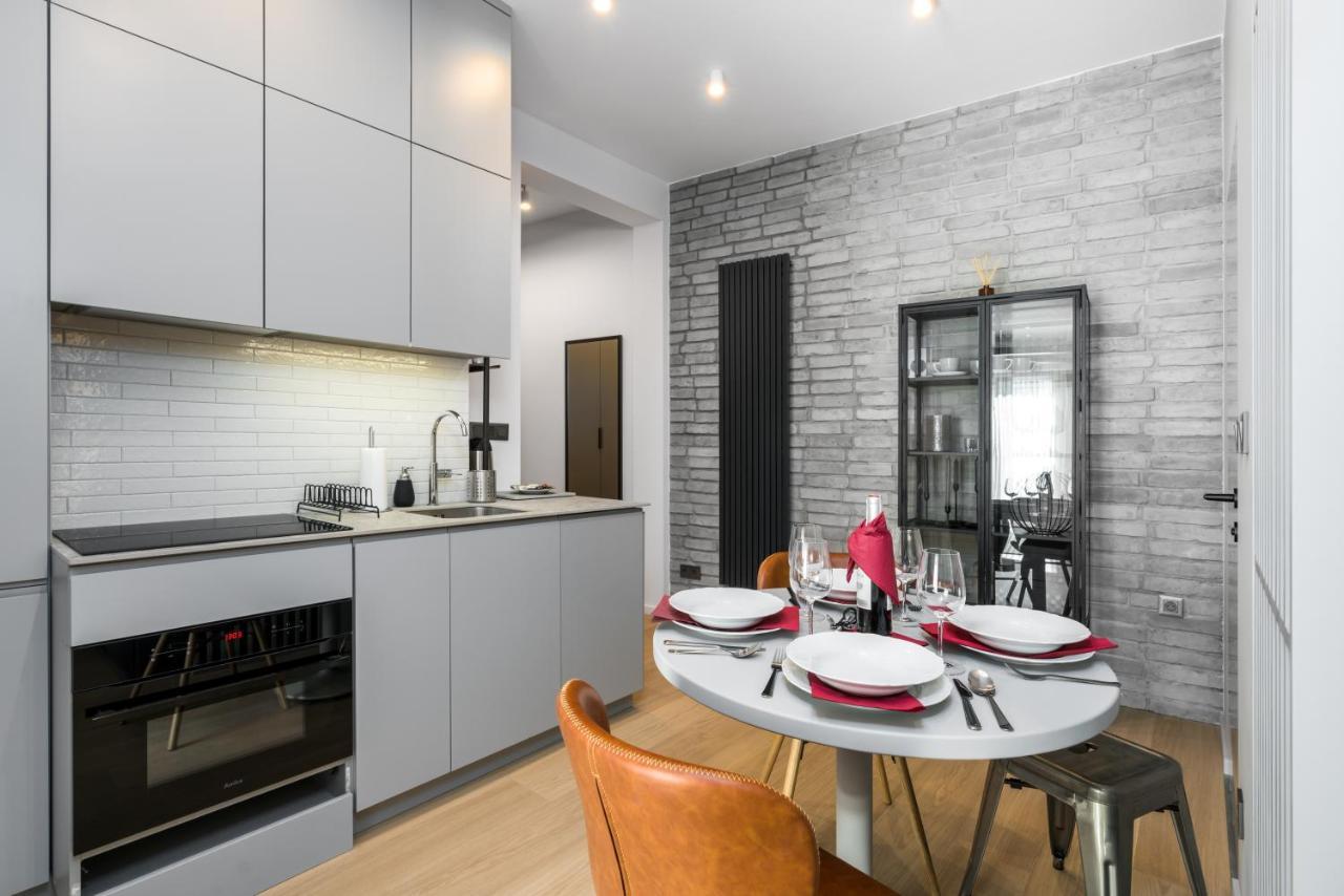 Central Apartments Garbary By Noclegi Renters Poznań Eksteriør billede