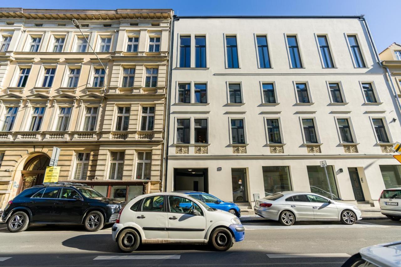 Central Apartments Garbary By Noclegi Renters Poznań Eksteriør billede
