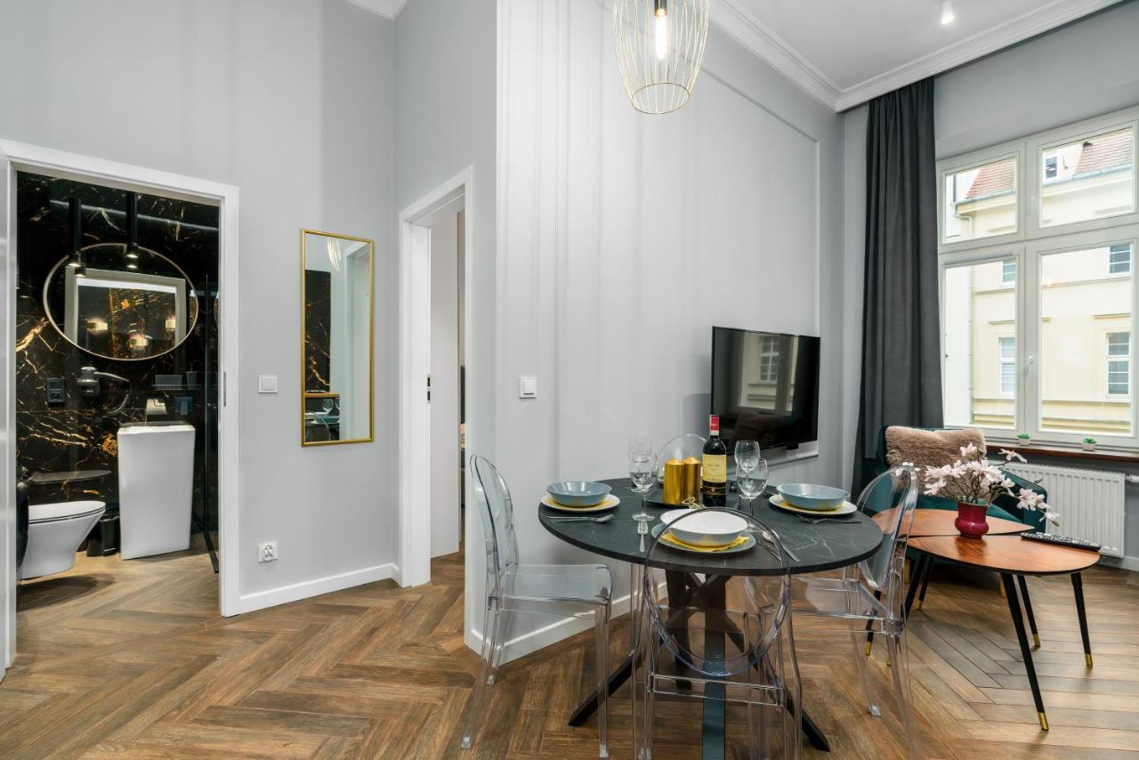 Central Apartments Garbary By Noclegi Renters Poznań Eksteriør billede