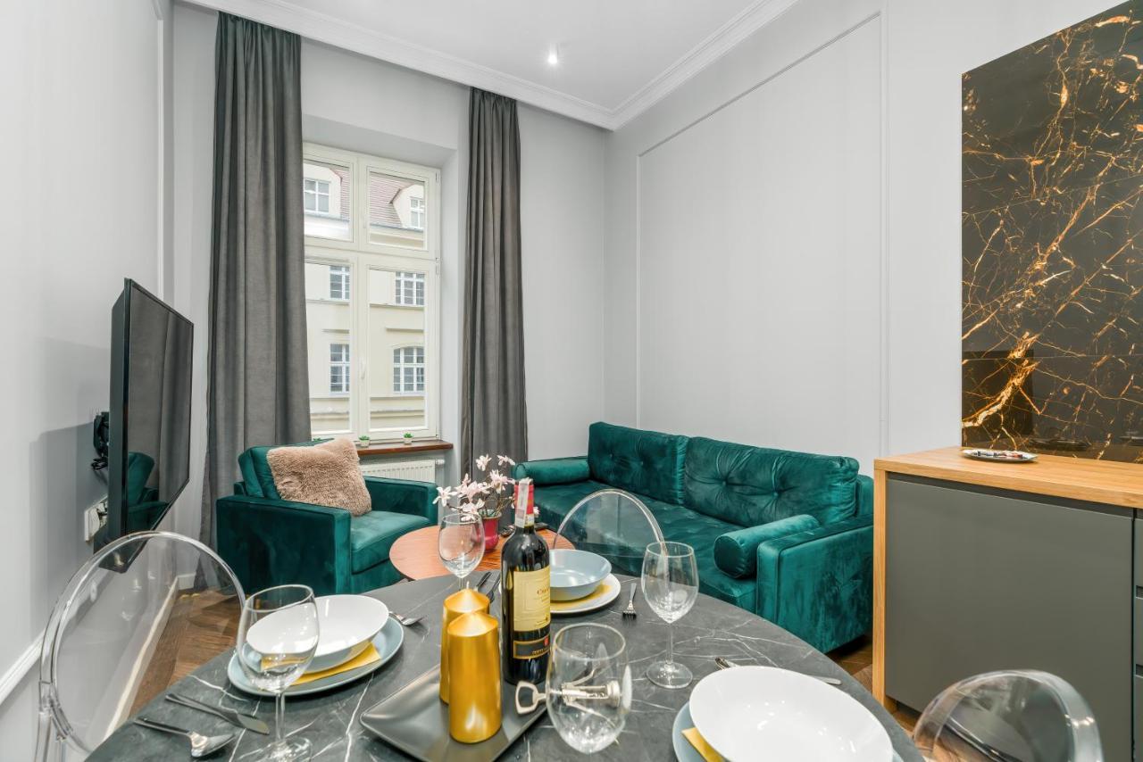 Central Apartments Garbary By Noclegi Renters Poznań Eksteriør billede